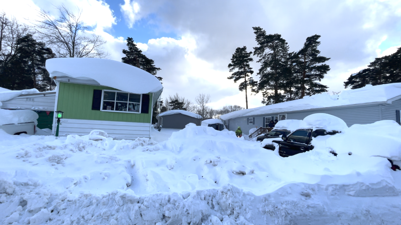 Hamburg mobile home park residents raise concerns for snowed in neighbors